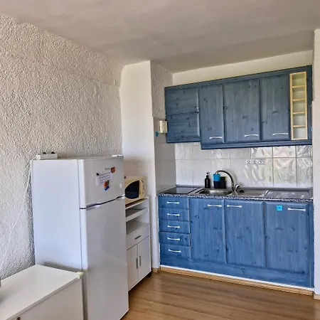Apartamento, Vistas Al Mar, A 3 Minutos De La Playa Caminando